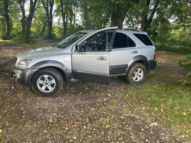 Киа Соренто 2006 в Самборе на Automoto.ua Серый Киа Соренто, объемом двигателя 2.5 л и пробегом 198 тыс. км за 4000 $, фото 7 на Automoto.ua