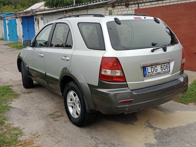 Сірий Кіа Соренто, об'ємом двигуна 0 л та пробігом 278 тис. км за 4250 $, фото 3 на Automoto.ua
