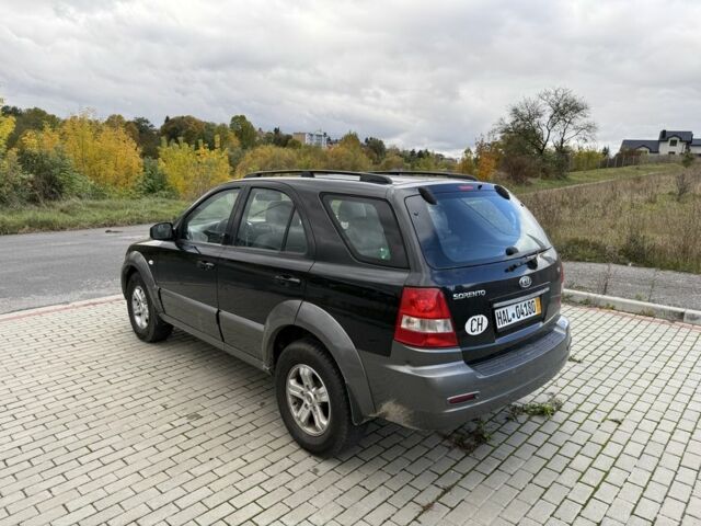 Серый Киа Соренто, объемом двигателя 2.5 л и пробегом 225 тыс. км за 4627 $, фото 3 на Automoto.ua