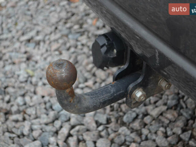 Серый Киа Соренто, объемом двигателя 2.5 л и пробегом 129 тыс. км за 7700 $, фото 21 на Automoto.ua