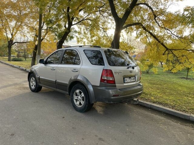 Сірий Кіа Соренто, об'ємом двигуна 2.5 л та пробігом 500 тис. км за 3600 $, фото 1 на Automoto.ua