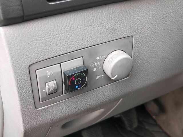 Сірий Кіа Соренто, об'ємом двигуна 2.4 л та пробігом 300 тис. км за 6480 $, фото 17 на Automoto.ua