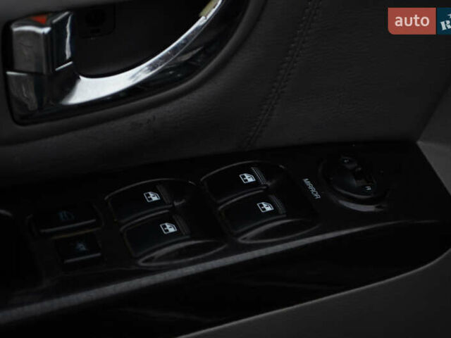 Серый Киа Соренто, объемом двигателя 2.5 л и пробегом 129 тыс. км за 7700 $, фото 15 на Automoto.ua