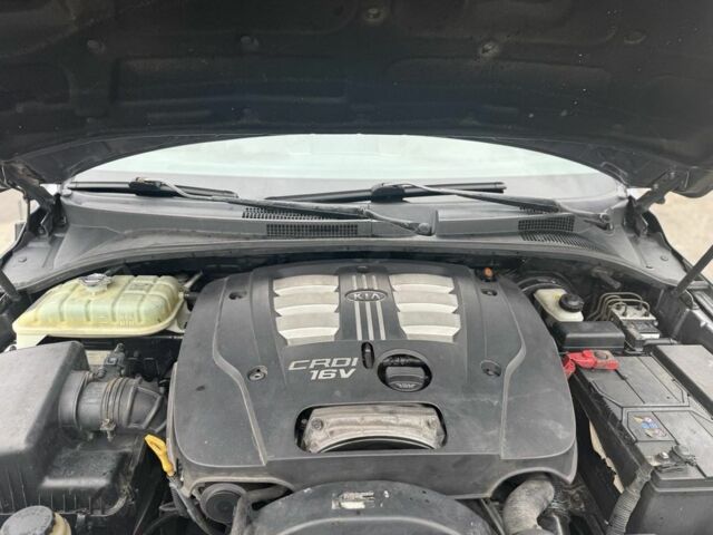 Серый Киа Соренто, объемом двигателя 2.5 л и пробегом 220 тыс. км за 5200 $, фото 2 на Automoto.ua