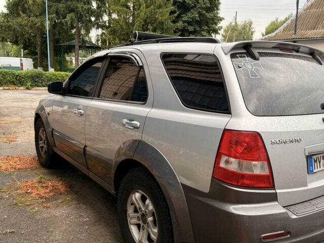Киа Соренто 2006 в Калиновке на Automoto.ua Серый Киа Соренто, объемом двигателя 2.5 л и пробегом 195 тыс. км за 1900 $, фото 4 на Automoto.ua