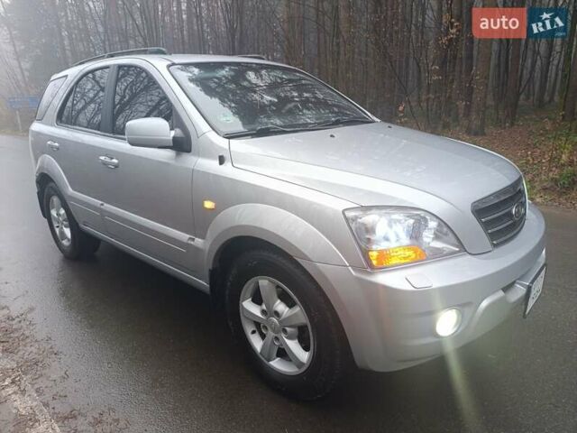 Серый Киа Соренто, объемом двигателя 2.5 л и пробегом 237 тыс. км за 8844 $, фото 9 на Automoto.ua