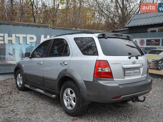 Серый Киа Соренто, объемом двигателя 2.5 л и пробегом 129 тыс. км за 7700 $, фото 3 на Automoto.ua
