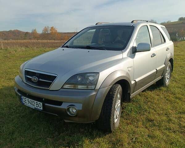 Серый Киа Соренто, объемом двигателя 2.5 л и пробегом 300 тыс. км за 7500 $, фото 6 на Automoto.ua