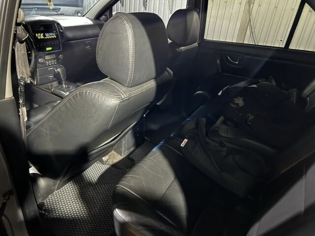 Серый Киа Соренто, объемом двигателя 2.5 л и пробегом 345 тыс. км за 6200 $, фото 13 на Automoto.ua