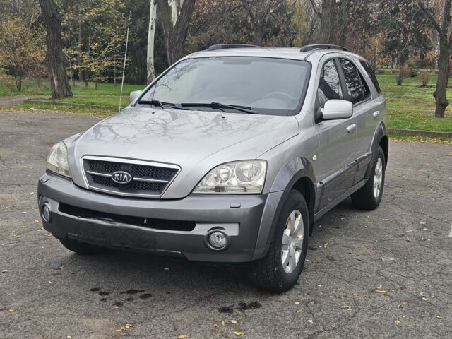 Серый Киа Соренто, объемом двигателя 0 л и пробегом 250 тыс. км за 4400 $, фото 2 на Automoto.ua