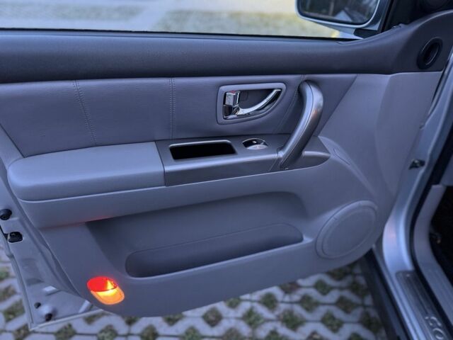 Сірий Кіа Соренто, об'ємом двигуна 2.5 л та пробігом 150 тис. км за 3800 $, фото 15 на Automoto.ua