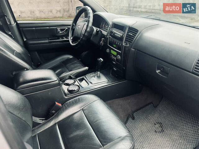 Серый Киа Соренто, объемом двигателя 2.5 л и пробегом 343 тыс. км за 6499 $, фото 12 на Automoto.ua