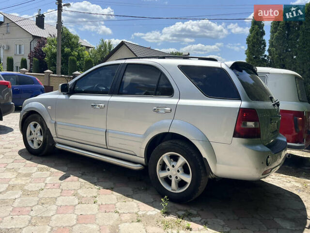 Сірий Кіа Соренто, об'ємом двигуна 2.5 л та пробігом 217 тис. км за 5250 $, фото 3 на Automoto.ua