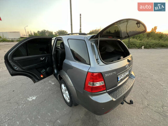 Сірий Кіа Соренто, об'ємом двигуна 2.5 л та пробігом 346 тис. км за 7200 $, фото 17 на Automoto.ua