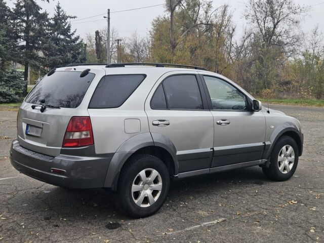 Серый Киа Соренто, объемом двигателя 0 л и пробегом 250 тыс. км за 4400 $, фото 4 на Automoto.ua