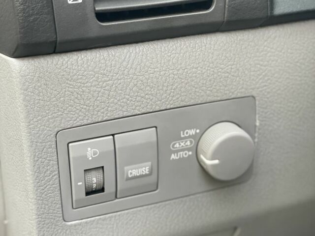 Киа Соренто 2006 в Синельниковом на Automoto.ua Серый Киа Соренто, объемом двигателя 2.5 л и пробегом 309 тыс. км за 3950 $, фото 12 на Automoto.ua