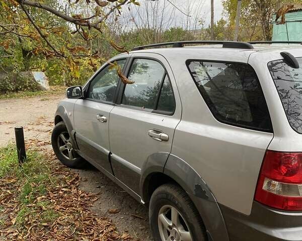 Киа Соренто 2006 в Одессе на Automoto.ua Серый Киа Соренто, объемом двигателя 2.5 л и пробегом 340 тыс. км за 4500 $, фото 3 на Automoto.ua