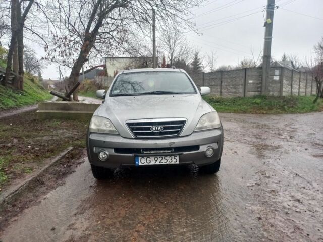 Серый Киа Соренто, объемом двигателя 2.5 л и пробегом 260 тыс. км за 4000 $, фото 4 на Automoto.ua