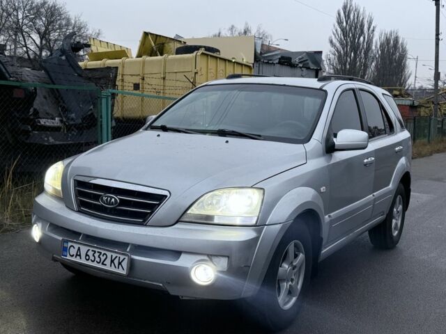 Сірий Кіа Соренто, об'ємом двигуна 2.5 л та пробігом 300 тис. км за 6000 $, фото 3 на Automoto.ua