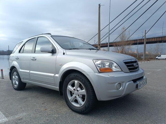 Серый Киа Соренто, объемом двигателя 2.5 л и пробегом 333 тыс. км за 8200 $, фото 11 на Automoto.ua