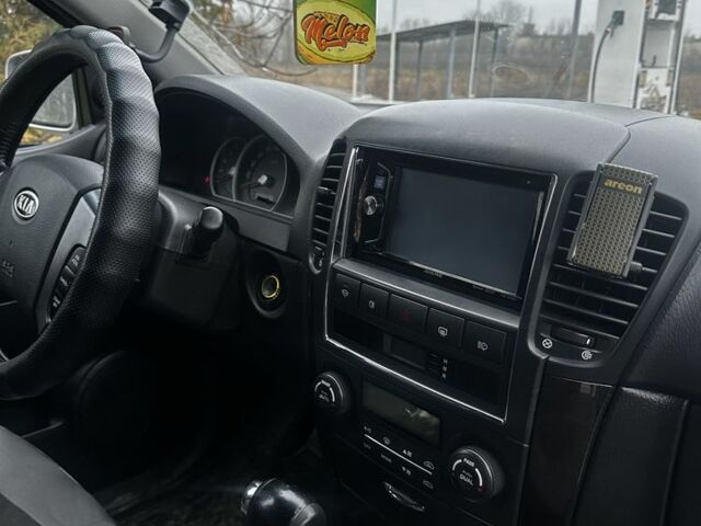 Серый Киа Соренто, объемом двигателя 0 л и пробегом 303 тыс. км за 5300 $, фото 6 на Automoto.ua