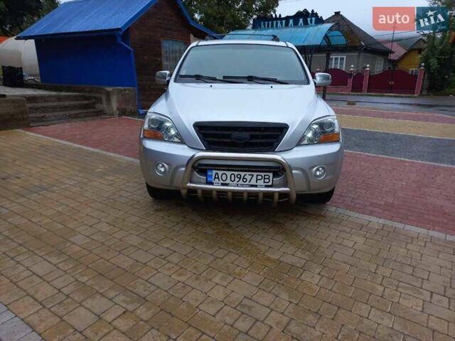 Сірий Кіа Соренто, об'ємом двигуна 2.5 л та пробігом 305 тис. км за 8500 $, фото 9 на Automoto.ua