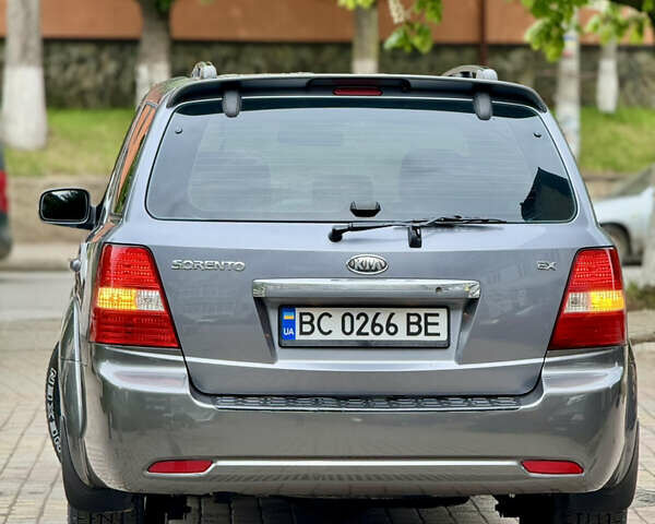 Сірий Кіа Соренто, об'ємом двигуна 2.5 л та пробігом 215 тис. км за 8200 $, фото 24 на Automoto.ua