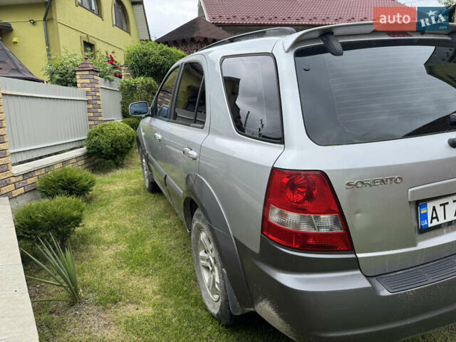 Серый Киа Соренто, объемом двигателя 2.5 л и пробегом 211 тыс. км за 7900 $, фото 6 на Automoto.ua