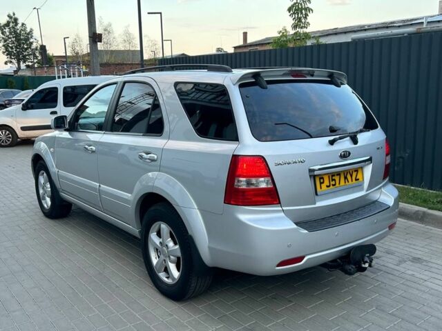 Серый Киа Соренто, объемом двигателя 2.5 л и пробегом 144 тыс. км за 3799 $, фото 5 на Automoto.ua