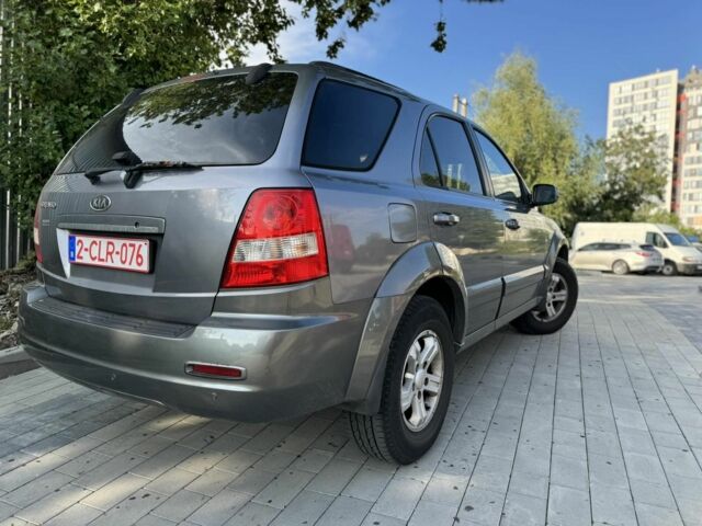 Серый Киа Соренто, объемом двигателя 2.5 л и пробегом 237 тыс. км за 4500 $, фото 2 на Automoto.ua