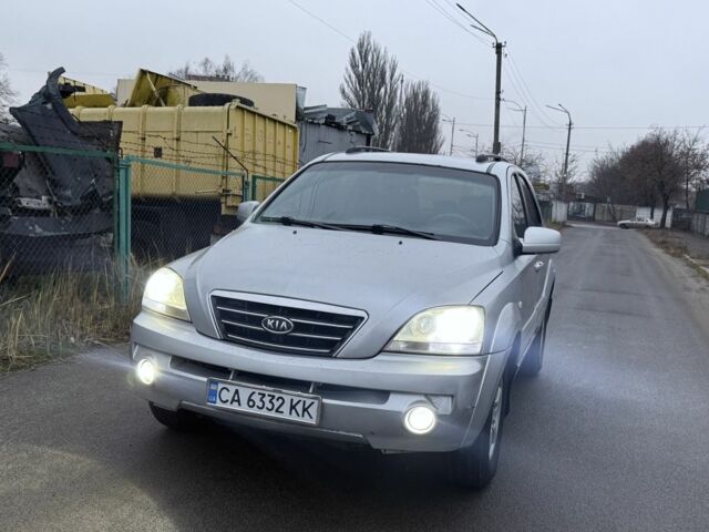 Сірий Кіа Соренто, об'ємом двигуна 2.5 л та пробігом 300 тис. км за 6000 $, фото 4 на Automoto.ua