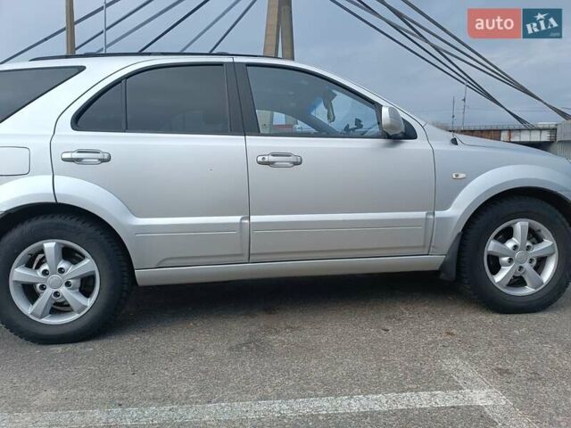 Сірий Кіа Соренто, об'ємом двигуна 2.5 л та пробігом 334 тис. км за 8200 $, фото 6 на Automoto.ua