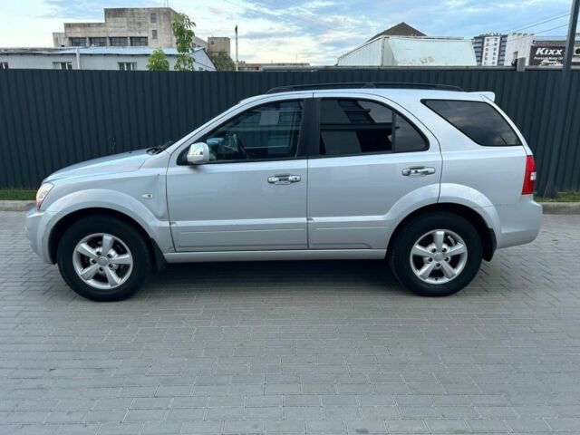 Серый Киа Соренто, объемом двигателя 2.5 л и пробегом 144 тыс. км за 3799 $, фото 3 на Automoto.ua