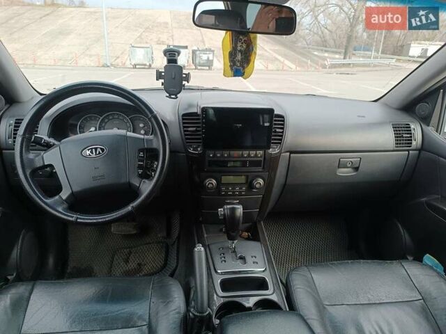 Сірий Кіа Соренто, об'ємом двигуна 2.5 л та пробігом 334 тис. км за 8200 $, фото 19 на Automoto.ua