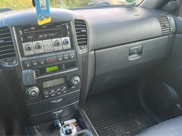 Серый Киа Соренто, объемом двигателя 0 л и пробегом 212 тыс. км за 5228 $, фото 7 на Automoto.ua