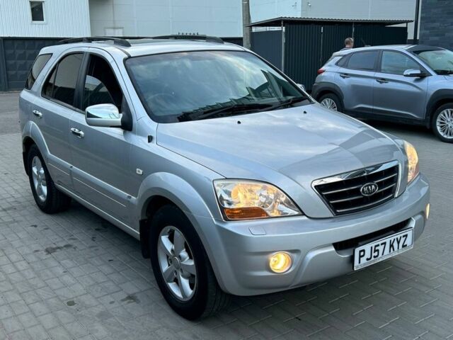 Серый Киа Соренто, объемом двигателя 2.5 л и пробегом 144 тыс. км за 3799 $, фото 2 на Automoto.ua