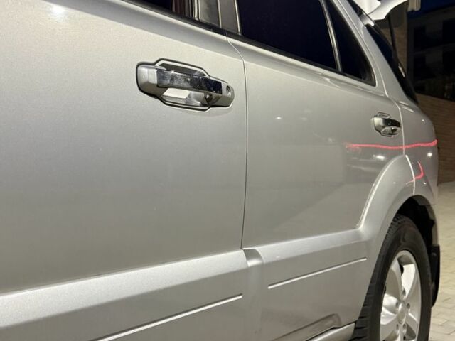 Серый Киа Соренто, объемом двигателя 2.5 л и пробегом 222 тыс. км за 4790 $, фото 7 на Automoto.ua