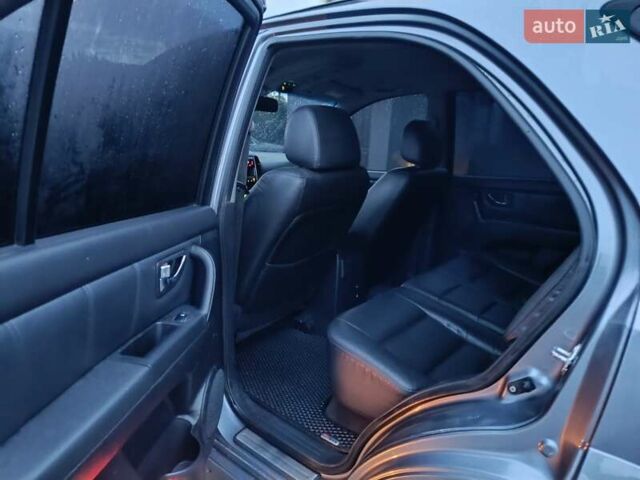 Серый Киа Соренто, объемом двигателя 2.5 л и пробегом 308 тыс. км за 7800 $, фото 27 на Automoto.ua
