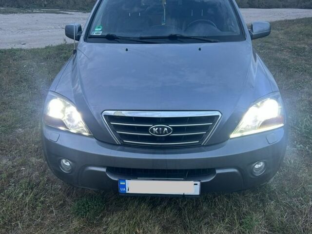 Серый Киа Соренто, объемом двигателя 0 л и пробегом 212 тыс. км за 5228 $, фото 1 на Automoto.ua