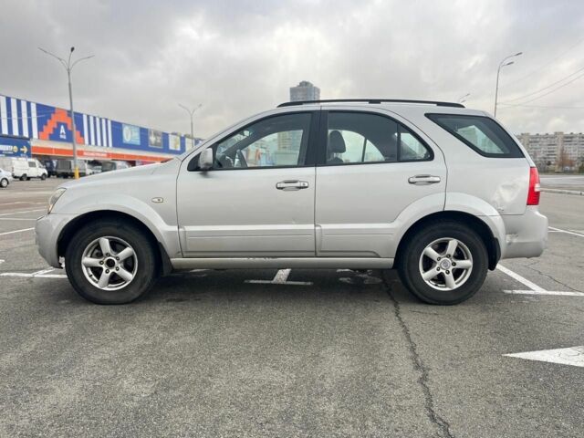 Серый Киа Соренто, объемом двигателя 2.5 л и пробегом 217 тыс. км за 4600 $, фото 3 на Automoto.ua