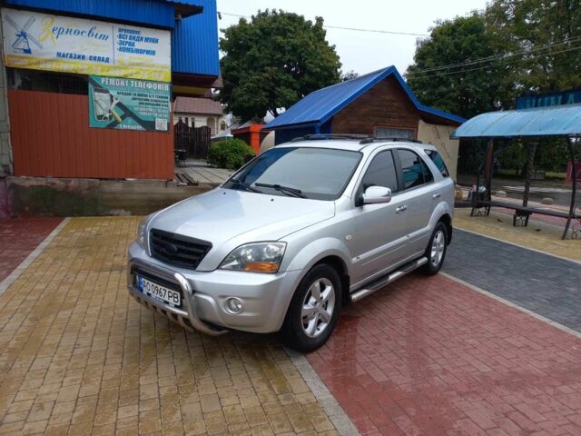 Серый Киа Соренто, объемом двигателя 2.5 л и пробегом 304 тыс. км за 8500 $, фото 5 на Automoto.ua