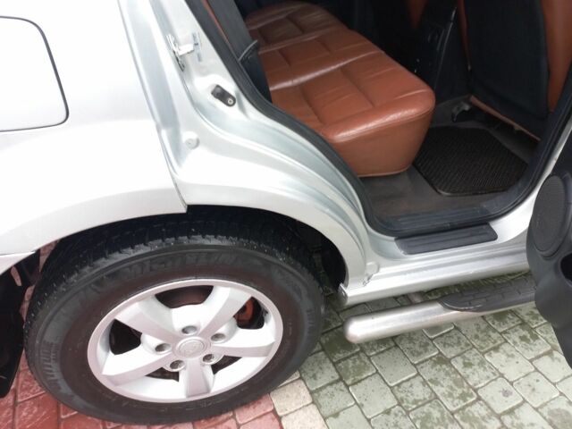 Серый Киа Соренто, объемом двигателя 2.5 л и пробегом 304 тыс. км за 8500 $, фото 4 на Automoto.ua