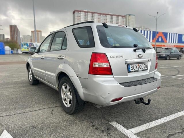 Серый Киа Соренто, объемом двигателя 2.5 л и пробегом 217 тыс. км за 4600 $, фото 5 на Automoto.ua