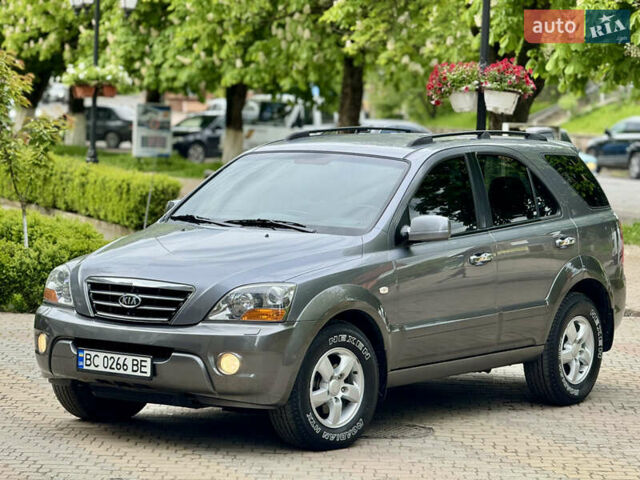 Сірий Кіа Соренто, об'ємом двигуна 2.5 л та пробігом 215 тис. км за 8200 $, фото 3 на Automoto.ua
