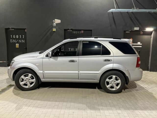 Серый Киа Соренто, объемом двигателя 2.5 л и пробегом 222 тыс. км за 4790 $, фото 10 на Automoto.ua