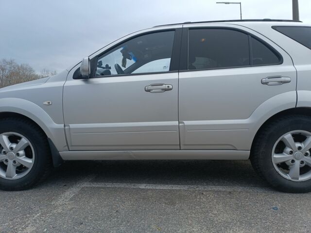 Серый Киа Соренто, объемом двигателя 2.5 л и пробегом 333 тыс. км за 8200 $, фото 18 на Automoto.ua