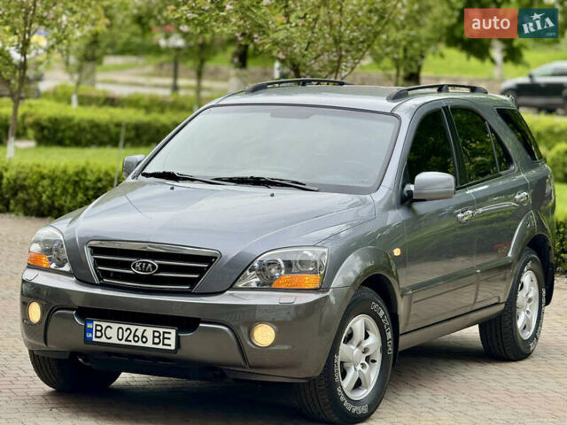 Сірий Кіа Соренто, об'ємом двигуна 2.5 л та пробігом 215 тис. км за 8200 $, фото 1 на Automoto.ua