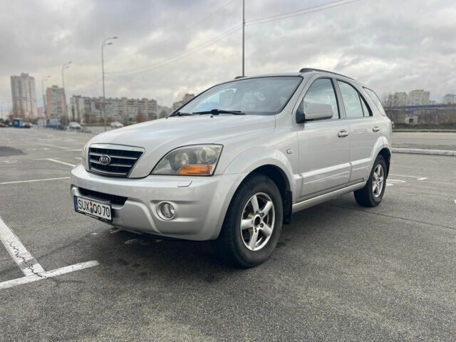 Серый Киа Соренто, объемом двигателя 2.5 л и пробегом 217 тыс. км за 4600 $, фото 1 на Automoto.ua