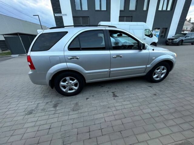 Серый Киа Соренто, объемом двигателя 2.5 л и пробегом 144 тыс. км за 3799 $, фото 4 на Automoto.ua