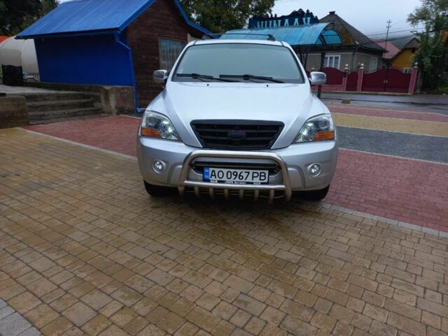 Серый Киа Соренто, объемом двигателя 2.5 л и пробегом 304 тыс. км за 8500 $, фото 6 на Automoto.ua